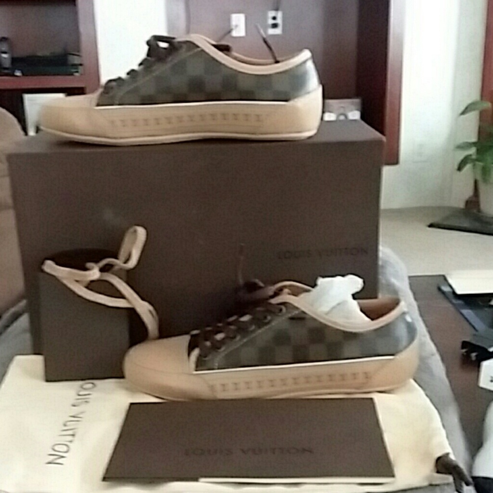 Men's sneakers